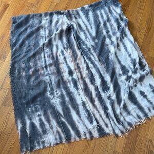 Tie-Dye beach cover up in Black and Gray